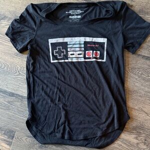 Nintendo Entertainment System shirt M